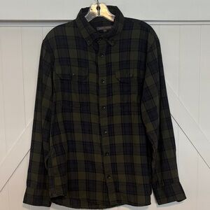 Slate & Stone Men's Plaid Shirt - Green and Blue